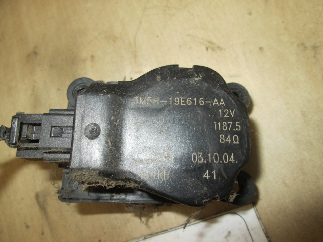 MOTORCEK OGREVANJA OEM N. 3M5H-19E616-AA ORIGINAL REZERVNI DEL FORD FOCUS CMAX DM2 MK1 (10/2003 - 03/2007) DIESEL LETNIK 2005