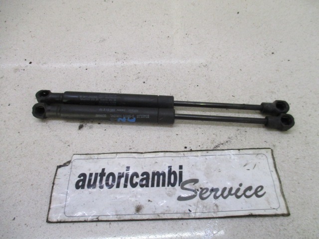 AMORTIZERJI POKROVA MOTORJA  OEM N. 9154605 ORIGINAL REZERVNI DEL VOLVO V70 MK2 285 (2000 - 2007) DIESEL LETNIK 2002