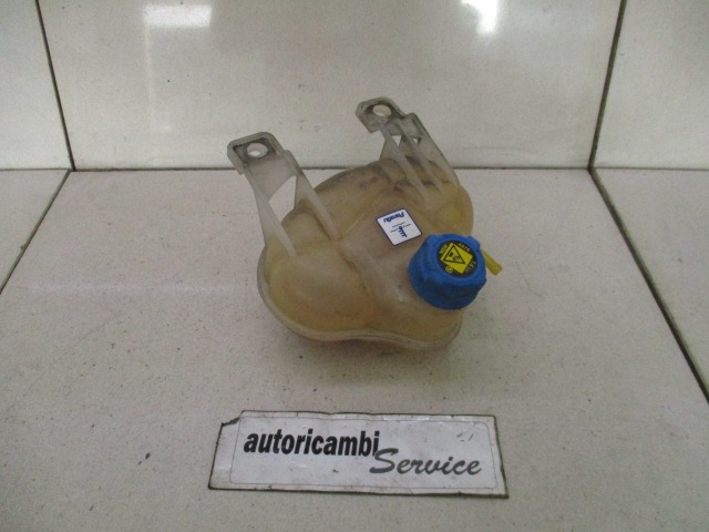 HLADILNA VODA ZA RADIJATORJE OEM N. 55700508 ORIGINAL REZERVNI DEL FIAT GRANDE PUNTO 199 (2005 - 2012) BENZINA/METANO LETNIK 2009