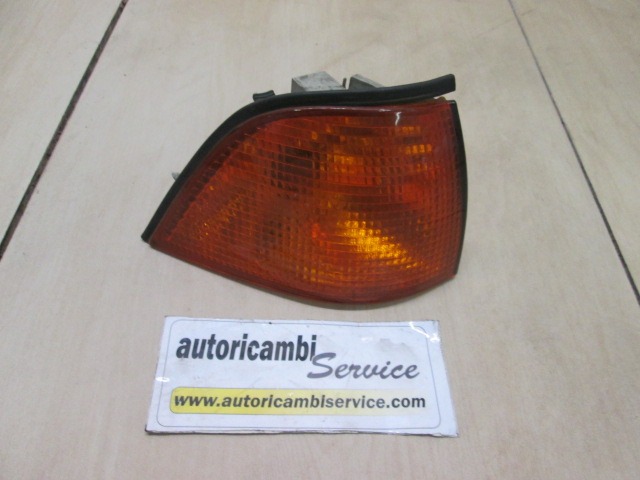 SPREDNJI INDIKATOR OEM N.  ORIGINAL REZERVNI DEL BMW SERIE 3 E36 BER/SW/COUPE/CABRIO (1990 - 2000) BENZINA LETNIK