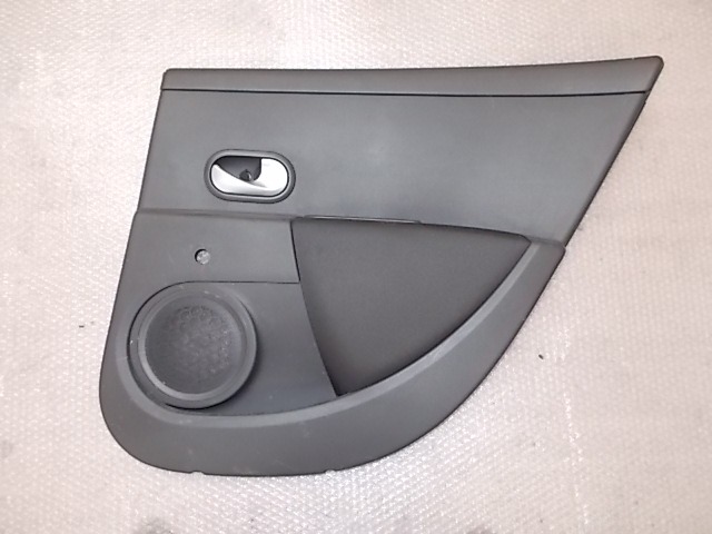 VRATNI PANEL OEM N. 8200917888 ORIGINAL REZERVNI DEL RENAULT CLIO BR0//1 CR0/1 KR0/1 MK3 R (05/2009 - 2013) BENZINA LETNIK 2011