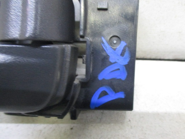 NOTRANJA KLJUKA  OEM N. 8972939981 ORIGINAL REZERVNI DEL ISUZU D-MAX TFR TFS MK1 (2003 - 2008) DIESEL LETNIK 2007