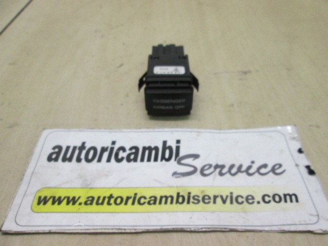 RAZLICNA STIKALA  OEM N. 7L5919211A ORIGINAL REZERVNI DEL PORSCHE CAYENNE 9PA MK1 (2003 -2008) BENZINA LETNIK 2003