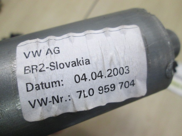 MOTORCEK ELEKTRICNEGA POMIKA ZADNJEGA STEKLA  OEM N. 7L0959704 ORIGINAL REZERVNI DEL PORSCHE CAYENNE 9PA MK1 (2003 -2008) BENZINA LETNIK 2003