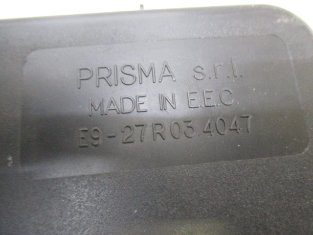 OPOZORILNI TRIKOTNIK / PRVA POMOC / CUSHION OEM N. E927R034047 ORIGINAL REZERVNI DEL ISUZU D-MAX TFR TFS MK1 (2003 - 2008) DIESEL LETNIK 2007