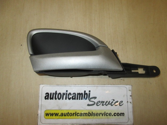 NOTRANJA KLJUKA  OEM N. 7L5837114 ORIGINAL REZERVNI DEL PORSCHE CAYENNE 9PA MK1 (2003 -2008) BENZINA LETNIK 2003