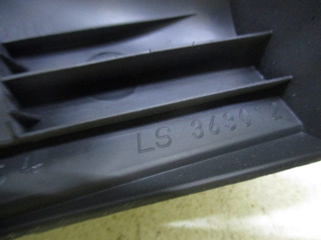 SREDINSKA KONZOLA  OEM N. 363012 ORIGINAL REZERVNI DEL LANCIA Y YPSILON 843 (2003-2006) DIESEL LETNIK 2004