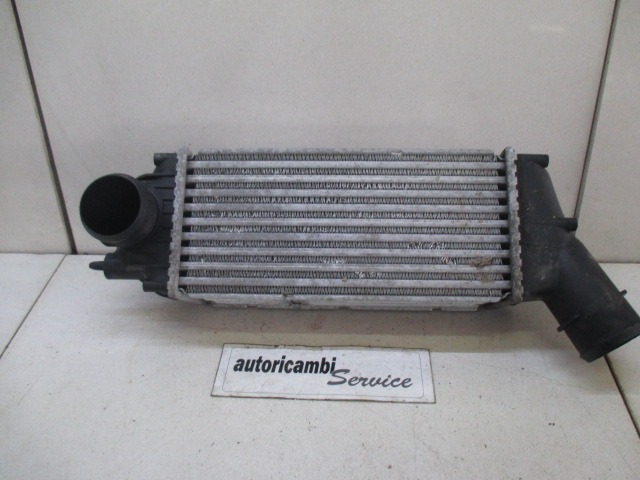 HLADILNIK INTERCOOLER OEM N. 9646694680 ORIGINAL REZERVNI DEL PEUGEOT 307 3A/B/C/E/H BER/SW/CABRIO (2001 - 2009) DIESEL LETNIK 2006