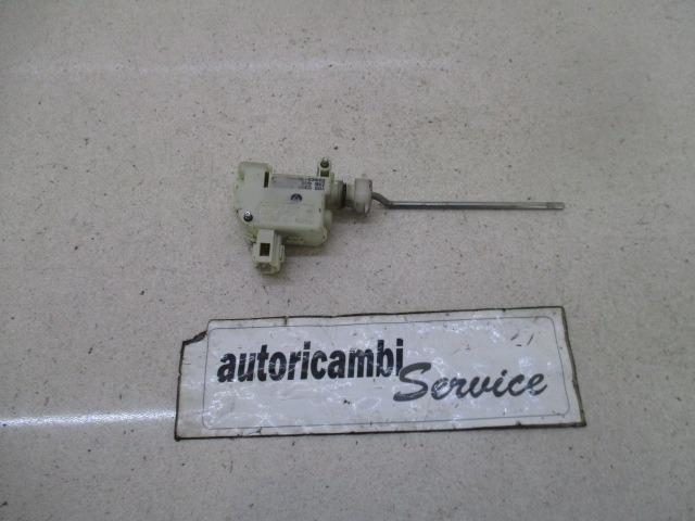 ZAKLEP LOPUTE GORIVA OEM N. 6Q6810773 ORIGINAL REZERVNI DEL VOLKSWAGEN POLO 9N R (2005 - 10/2009) BENZINA LETNIK 2006