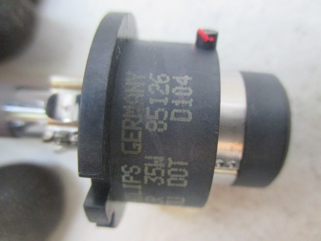 XENON ZARNICE OEM N. 85126 ORIGINAL REZERVNI DEL MERCEDES CLASSE E W210 S210 BER/SW (1995 - 1999) DIESEL LETNIK 1999