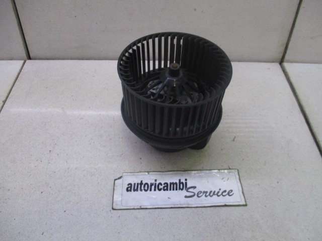 VENTILATOR  KABINE  OEM N. 3M5H-18456 ORIGINAL REZERVNI DEL FORD FOCUS DA HCP DP MK2 R BER/SW (2008 - 2011) BENZINA/GPL LETNIK 2009