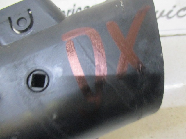 ODVOD ZRAKA OEM N. 2108300654 ORIGINAL REZERVNI DEL MERCEDES CLASSE E W210 S210 BER/SW (1995 - 1999) DIESEL LETNIK 1999