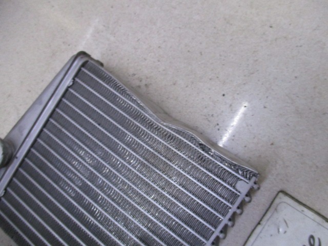 GRELEC RADIATORJA OEM N. 669119R/C ORIGINAL REZERVNI DEL RENAULT MODUS F/JP0 (2004 - 2008) BENZINA LETNIK 2005