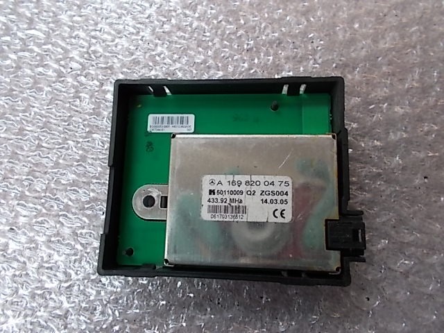 OJACEVALEC / ANTENA OEM N. A1698200475 ORIGINAL REZERVNI DEL MERCEDES CLASSE A W169 5P C169 3P (2004 - 04/2008) BENZINA LETNIK 2005