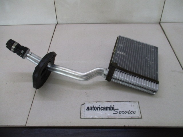 GRELEC RADIATORJA OEM N. 3M5H-18476 ORIGINAL REZERVNI DEL FORD FOCUS CMAX DM2 MK1 R (04/2007 - 2010) DIESEL LETNIK 2007