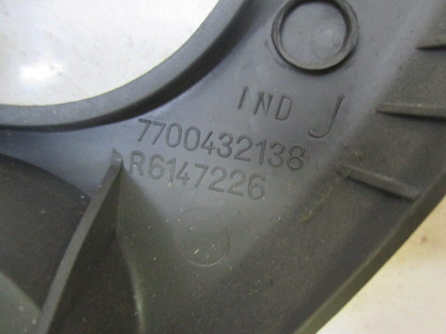 ARMATURNA PLO?CA OEM N. 7700432138 ORIGINAL REZERVNI DEL RENAULT SCENIC JA0/1 FA0 MK1 R (1999 - 2003) BENZINA LETNIK 2001