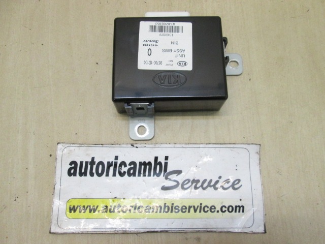 ECU PARKIRNI SENZORJI OEM N. 95700-1D100 ORIGINAL REZERVNI DEL KIA CARENS UN MK3 (2006 - 2013) DIESEL LETNIK 2008