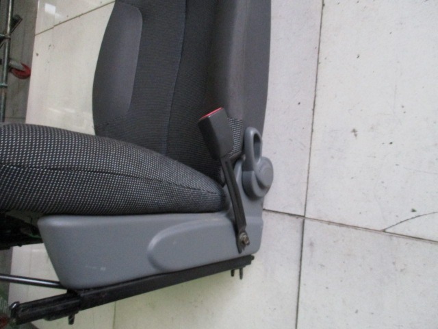 SPREDNJI DESNI SEDE? BLAGO OEM N. SEADTPG107PMBR5P ORIGINAL REZERVNI DEL PEUGEOT 107 PM PN (2005 - 2014) BENZINA LETNIK 2006