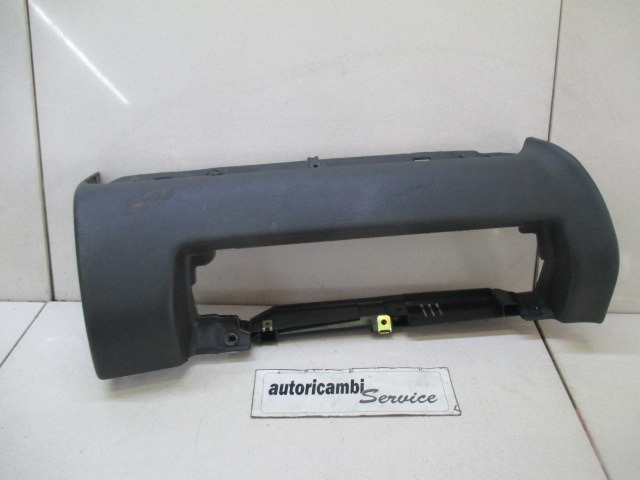 MONTA?NI DELI /  ARMATURNE PLOSCE SPODNJI OEM N. 2086801087 ORIGINAL REZERVNI DEL MERCEDES CLASSE CLK W208 C208 A208 COUPE/CABRIO (1997-2003) BENZINA LETNIK 2000