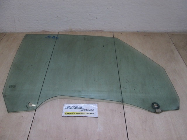 STEKLO SPREDNJIH DESNIH VRAT OEM N. 8200015478 ORIGINAL REZERVNI DEL RENAULT ESPACE / GRAND ESPACE JK0/1 MK4 (05/2003 - 08/2006) DIESEL LETNIK 2005